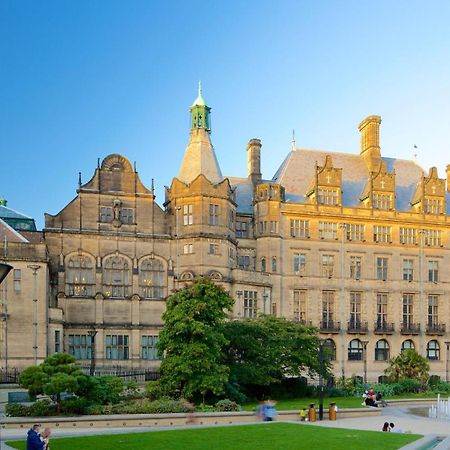 Sheffield City Centre , Free Wifi & Parking - Private Room - Shared House Eksteriør bilde