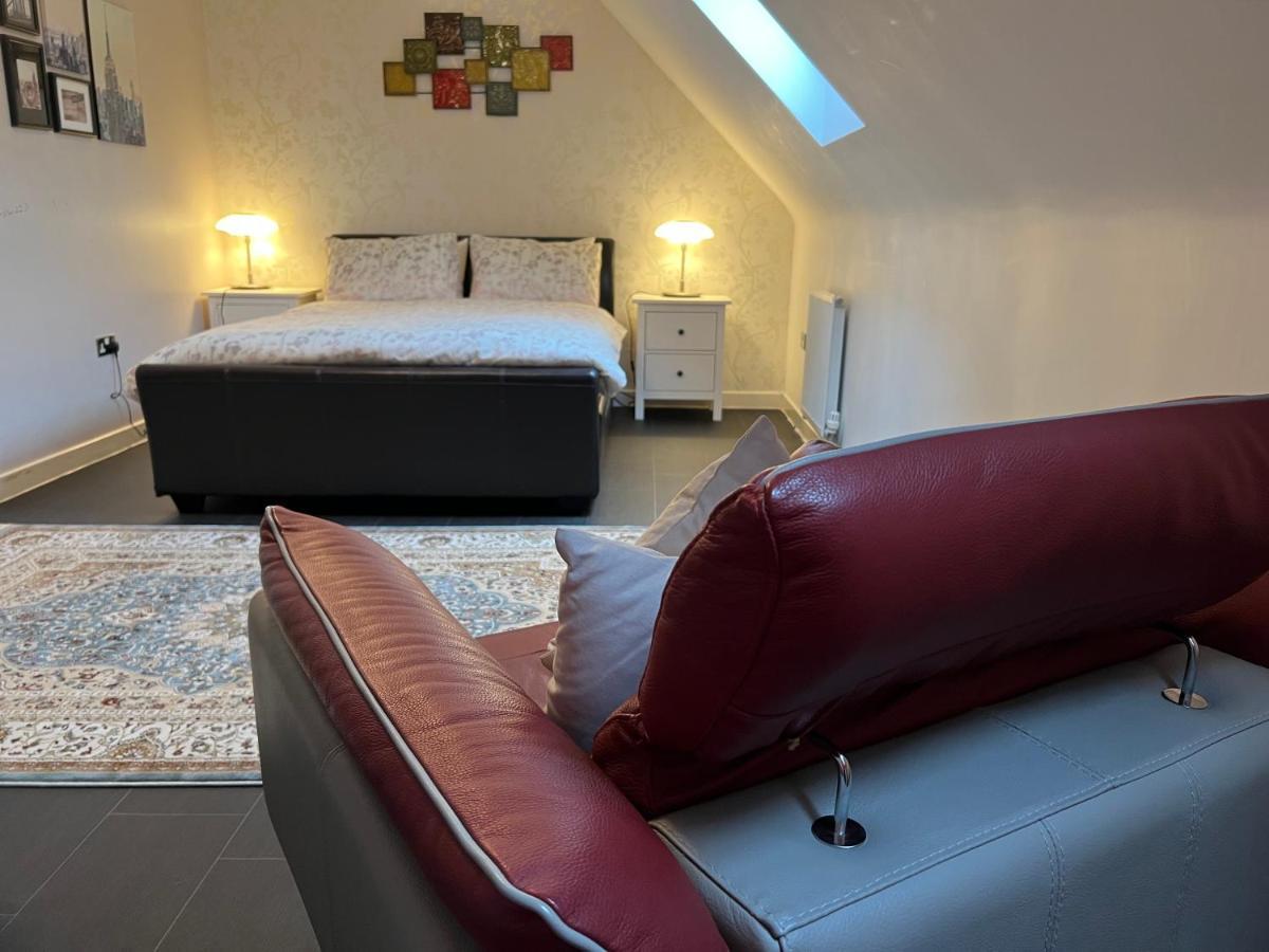 Sheffield City Centre , Free Wifi & Parking - Private Room - Shared House Eksteriør bilde