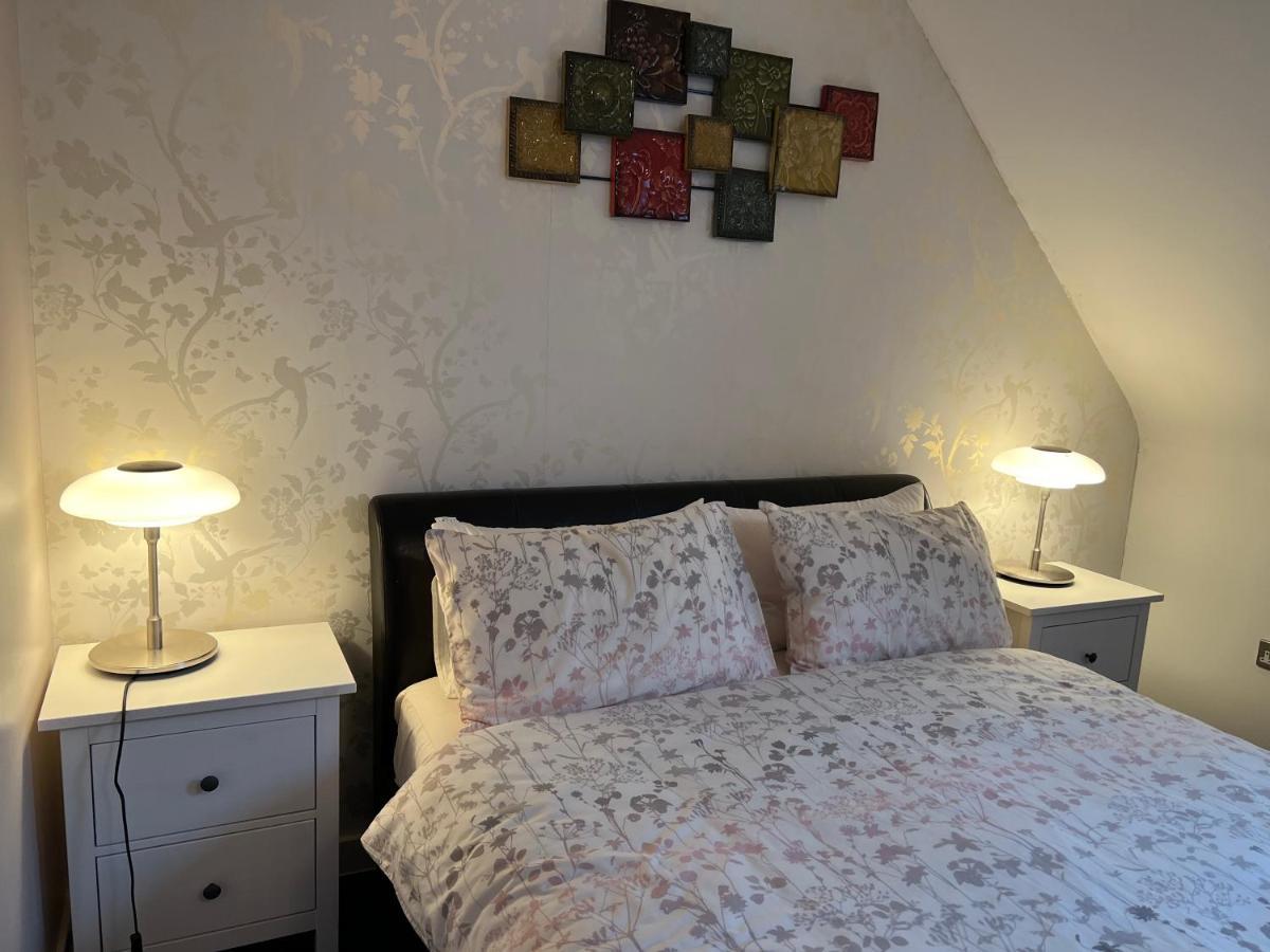 Sheffield City Centre , Free Wifi & Parking - Private Room - Shared House Eksteriør bilde
